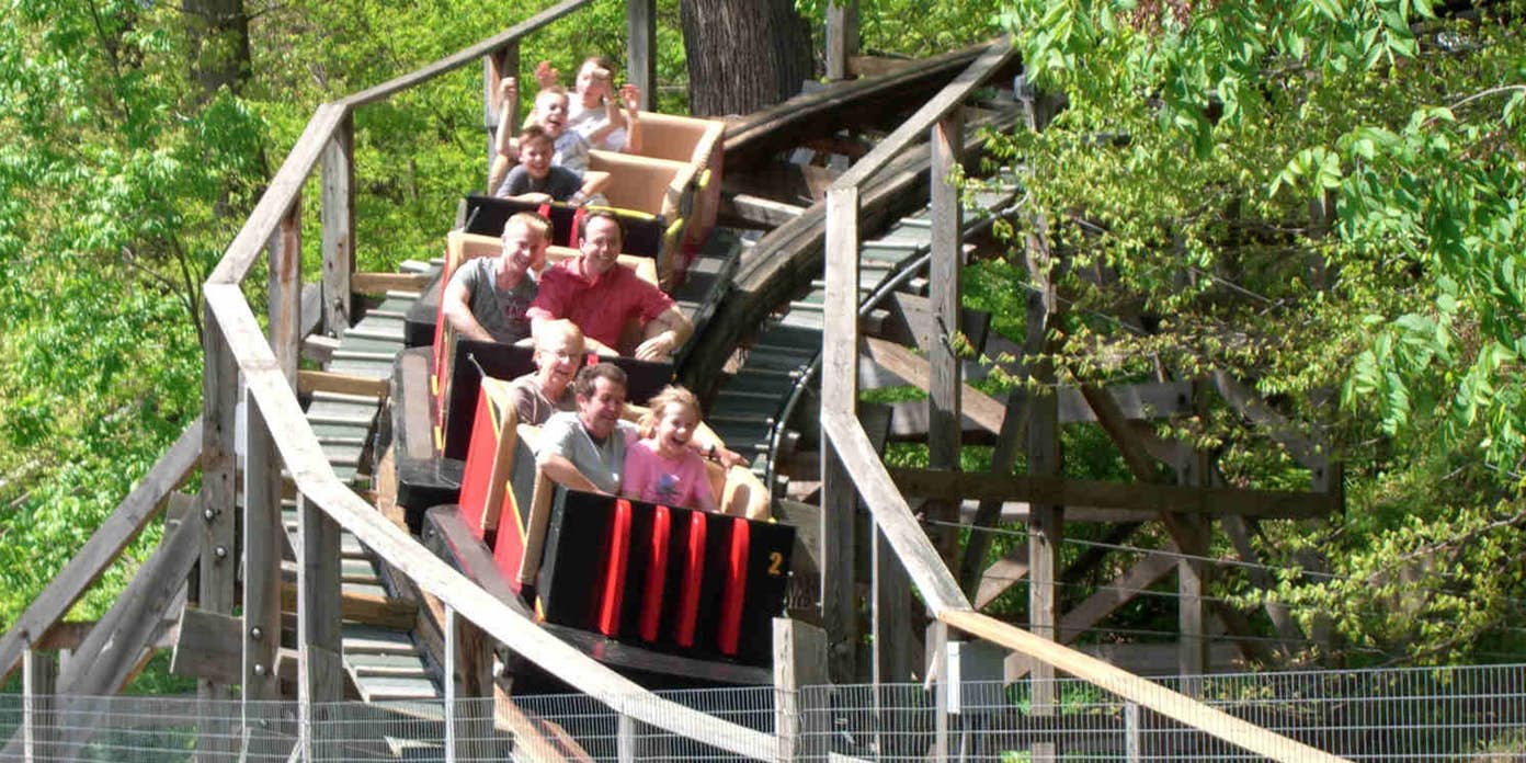 Top 13 Terrifying Roller Coaster Accidents Twblowmymind