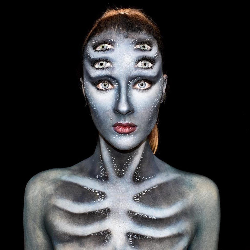 20 Stupendous Body  Paint Costumes  For Halloween  