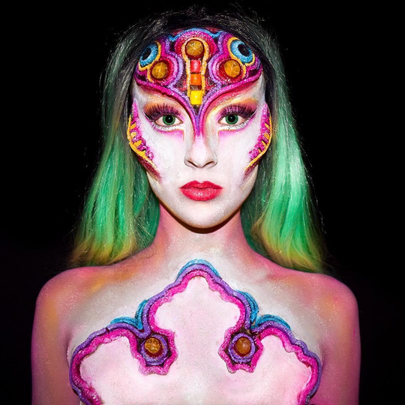 20+ Stupendous BodyPaint Costumes For Halloween TWBLOWMYMIND